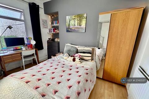 6 bedroom terraced house to rent, King Edwards Road, Swansea, SA1