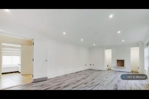 4 bedroom detached house to rent, Goff's Oak, Goffs Oak, Waltham Cross, EN7