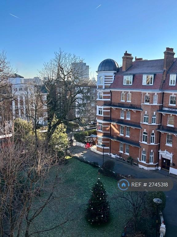 View Towards Central London