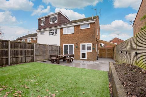 3 bedroom semi-detached house for sale, The Pines, Horsham, RH12