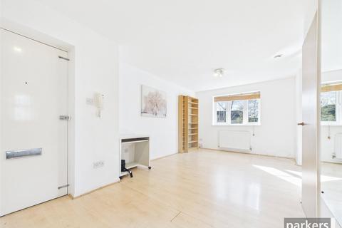 undefined, Muirfield Close, Berkshire RG1