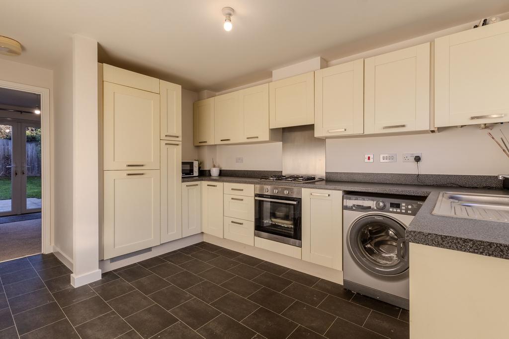 Kitchen (2)