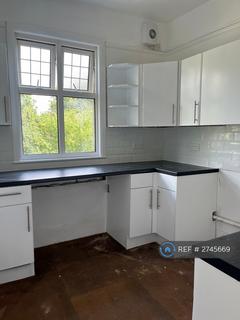 1 bedroom flat to rent, London Road, Leigh-On-Sea, SS9