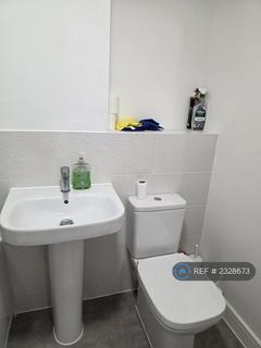 4 bedroom detached house to rent, Phoenix Way, Norwich, NR5