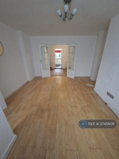 3 bedroom terraced house to rent, Pendlebury Road, Swinton, Manchester, M27