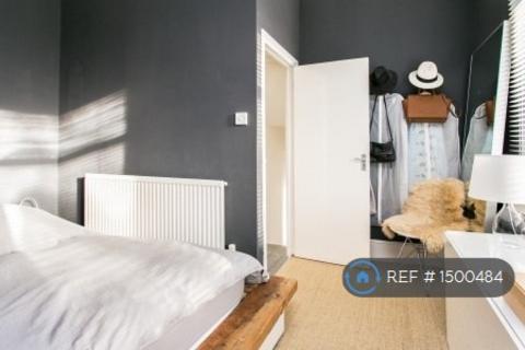 undefined, Barrow Road, London, SW16