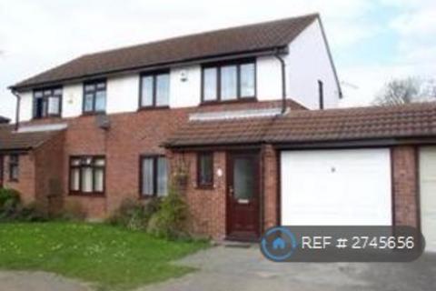 3 bedroom semi-detached house to rent, Hepleswell, Milton Keynes, MK8