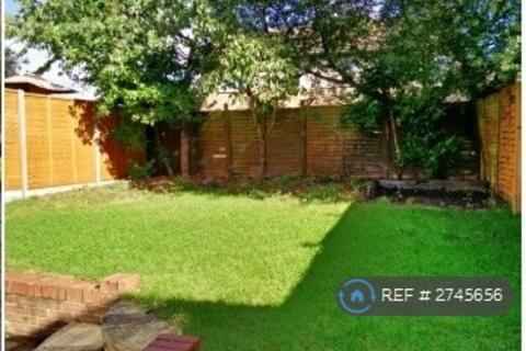 3 bedroom semi-detached house to rent, Hepleswell, Milton Keynes, MK8