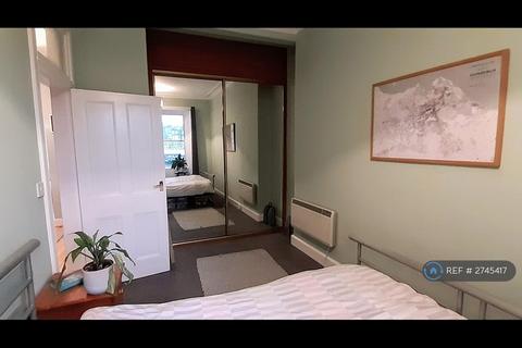 2 bedroom flat to rent, Piershill Place, Edinburgh, EH8