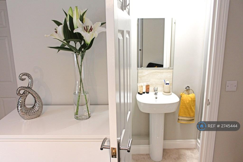 Room 1 En-Suite Bathroom