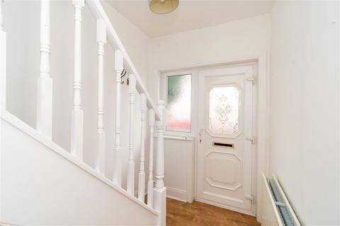 3 bedroom semi-detached house to rent, Richville Road, Southampton