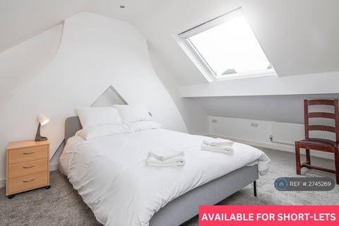 4 bedroom terraced house to rent, Plasturton Avenue, Cardiff, CF11