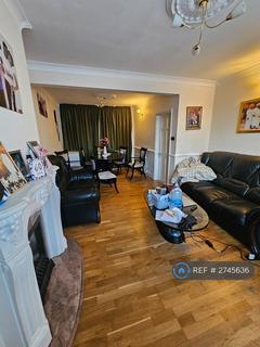 1 bedroom in a house share to rent, Mapleton Crescent, Enfield, EN3