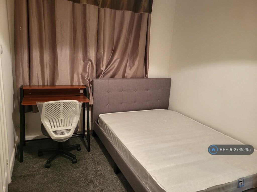 Bedroom With Ensuite