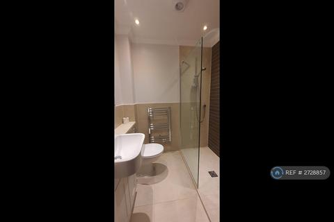 2 bedroom flat to rent, Saville Place, Englefield Green, Egham, TW20