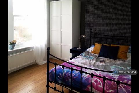 1 bedroom flat to rent, Outram Road, East Croydon, CR0