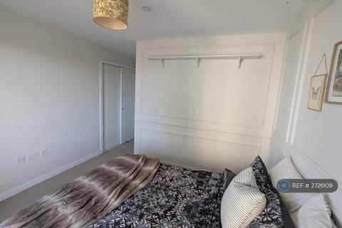 2 bedroom flat to rent, Waterfront Avenue, Edinburgh, EH5