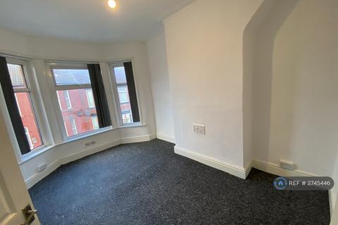 3 bedroom terraced house to rent, Kipling Avenue, Birkenhead, CH42