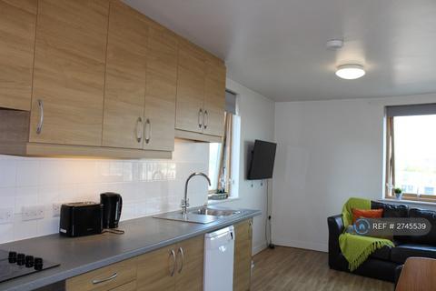 4 bedroom flat to rent, Mulberry Court, Southampton, SO14