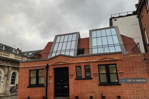 undefined, Narbonne Avenue, London, SW4