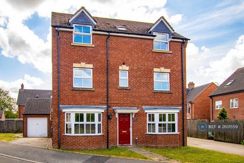 5 bedroom detached house to rent, All Saints Close, Coalville, LE67