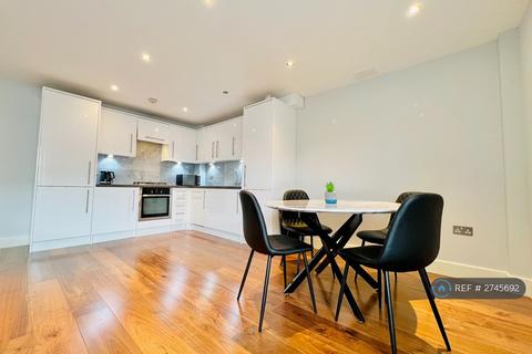2 bedroom flat to rent, Arthur Road, London, SW19