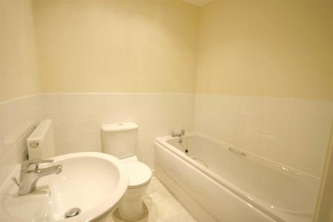 2 bedroom house to rent, Sheen Gardens, Heald Green, Manchester