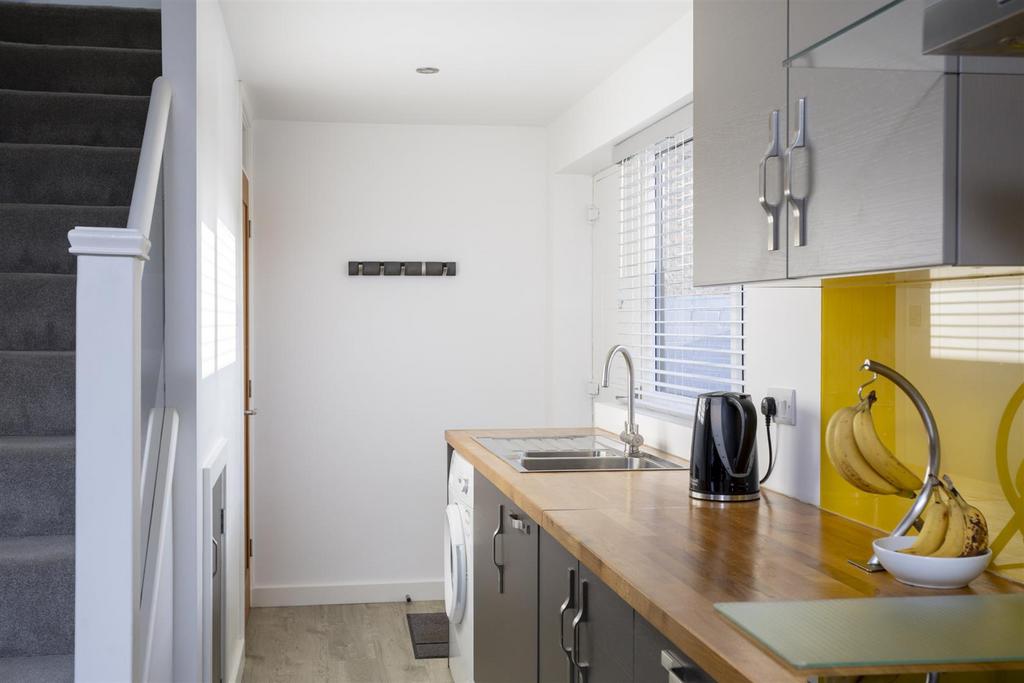 2 Orchard Way  24.jpg