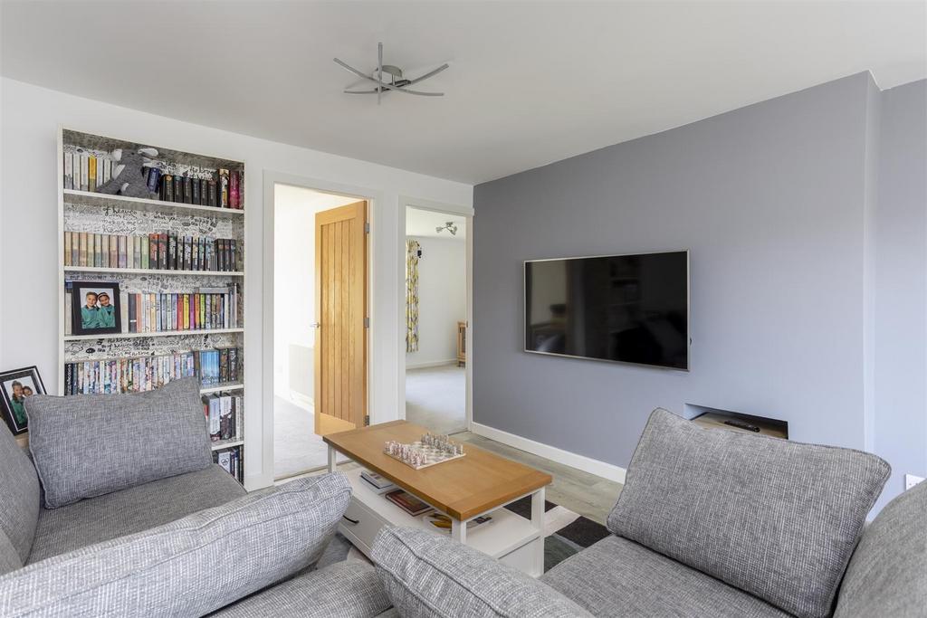 2 Orchard Way  5.jpg