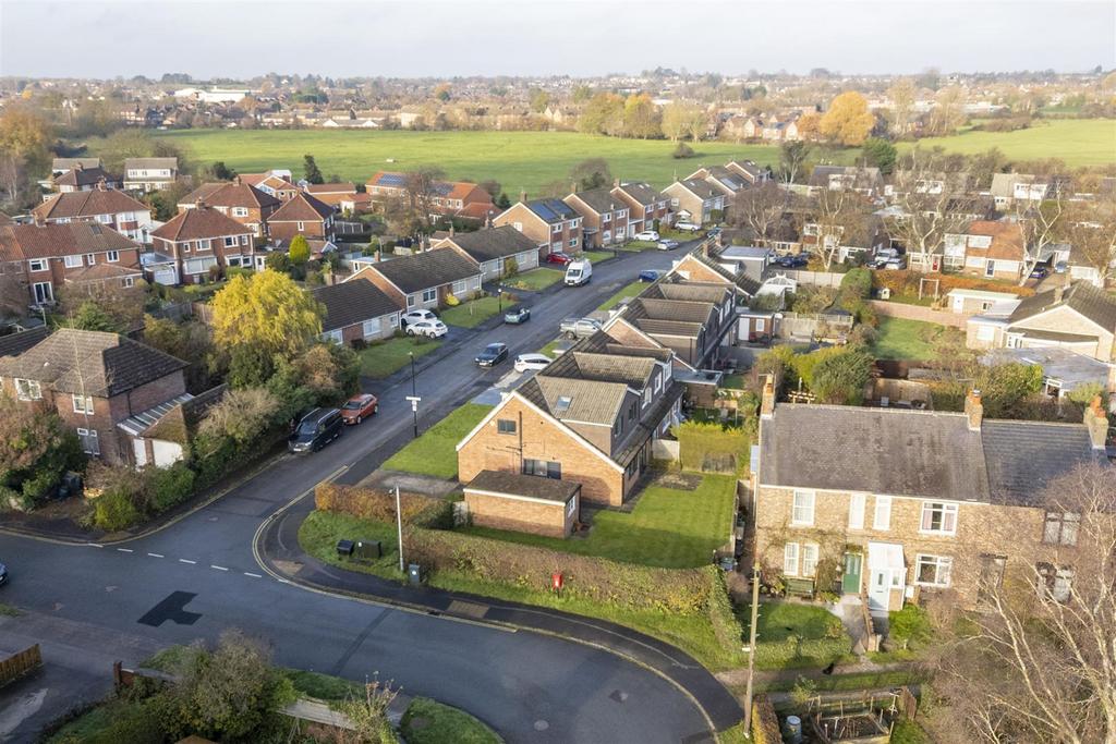 2 Orchard Way  17.jpg