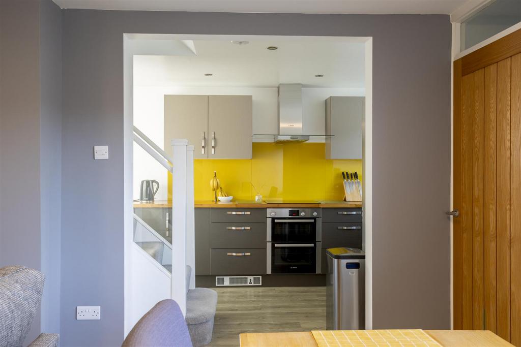 2 Orchard Way  13.jpg