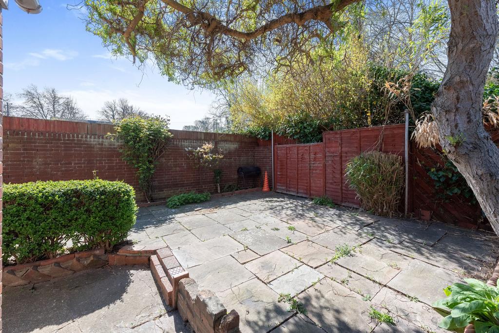 9 Rear Garden