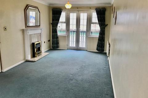 2 bedroom apartment to rent, Anchor Close, Shoreham by Sea