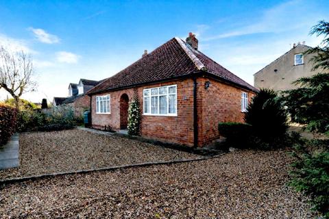 3 bedroom bungalow for sale, Garths End, Pocklington, York, YO42