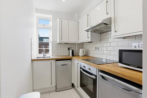 1 bedroom apartment to rent, CHATSWORTH COURT, PEMBROKE ROAD, LONDON, W8
