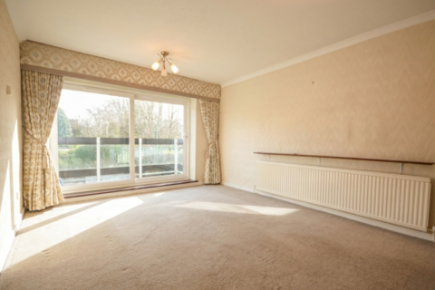 2 bedroom apartment to rent, Links View Court, Whitefield, M45 7HP