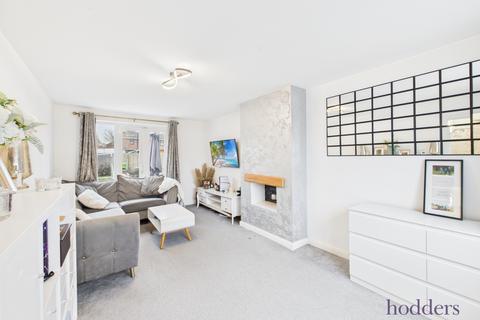 3 bedroom terraced house for sale, St. Anns Road, Chertsey, Surrey, KT16