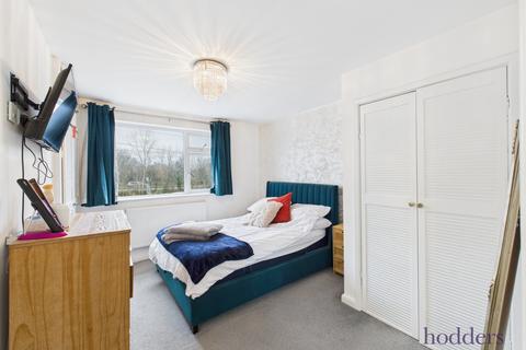 3 bedroom terraced house for sale, St. Anns Road, Chertsey, Surrey, KT16