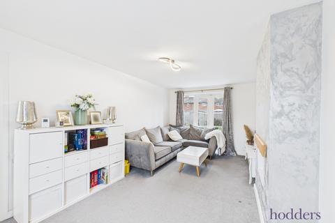 3 bedroom terraced house for sale, St. Anns Road, Chertsey, Surrey, KT16