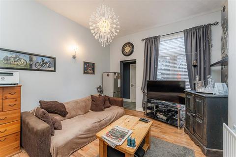 2 bedroom ground floor flat for sale, Stanmore Road, London, N15