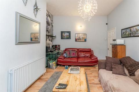 2 bedroom ground floor flat for sale, Stanmore Road, London, N15
