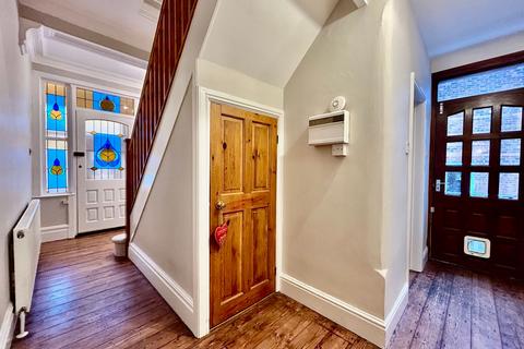 4 bedroom semi-detached house for sale, Lambton Road, Manchester M28