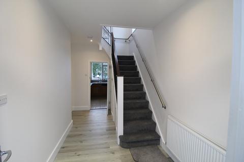 3 bedroom semi-detached house to rent, The Highway, Stanmore, HA7