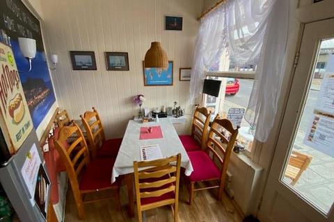 Chalet to rent, North Marine Road (shop), Scarborough YO12