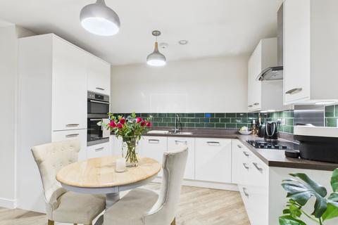 2 bedroom flat for sale, Cheddington Crescent, Great Sankey, WA5