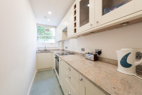 2 bedroom apartment to rent, Belsize Grove, London, NW3