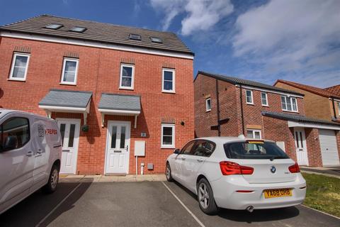 undefined, Cades Grove, Ingleby Barwick
