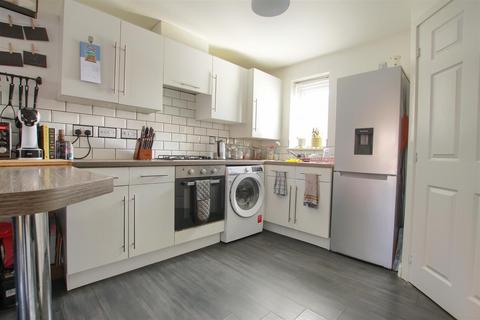 undefined, Cades Grove, Ingleby Barwick