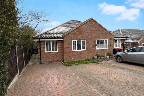 2 bedroom semi-detached bungalow for sale, Corbet Ride, Leighton Buzzard LU7