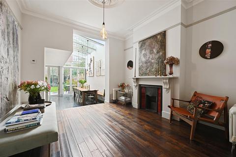 undefined, Thornfield Road, London W12